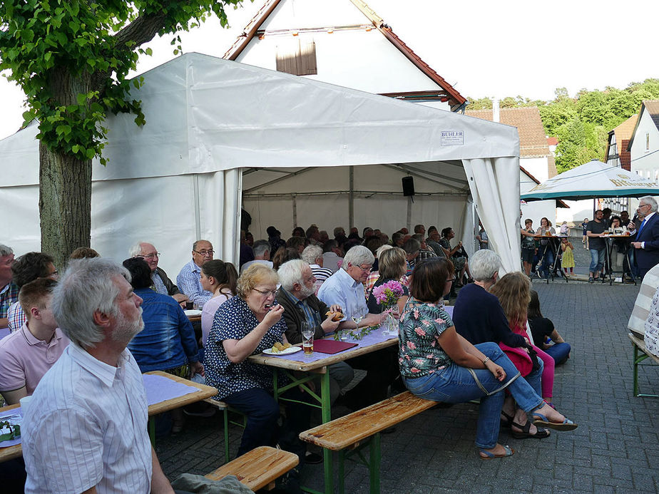 Sommerserenade vor dem "Chorfürst" (Foto: Karl-Franz Thiede)